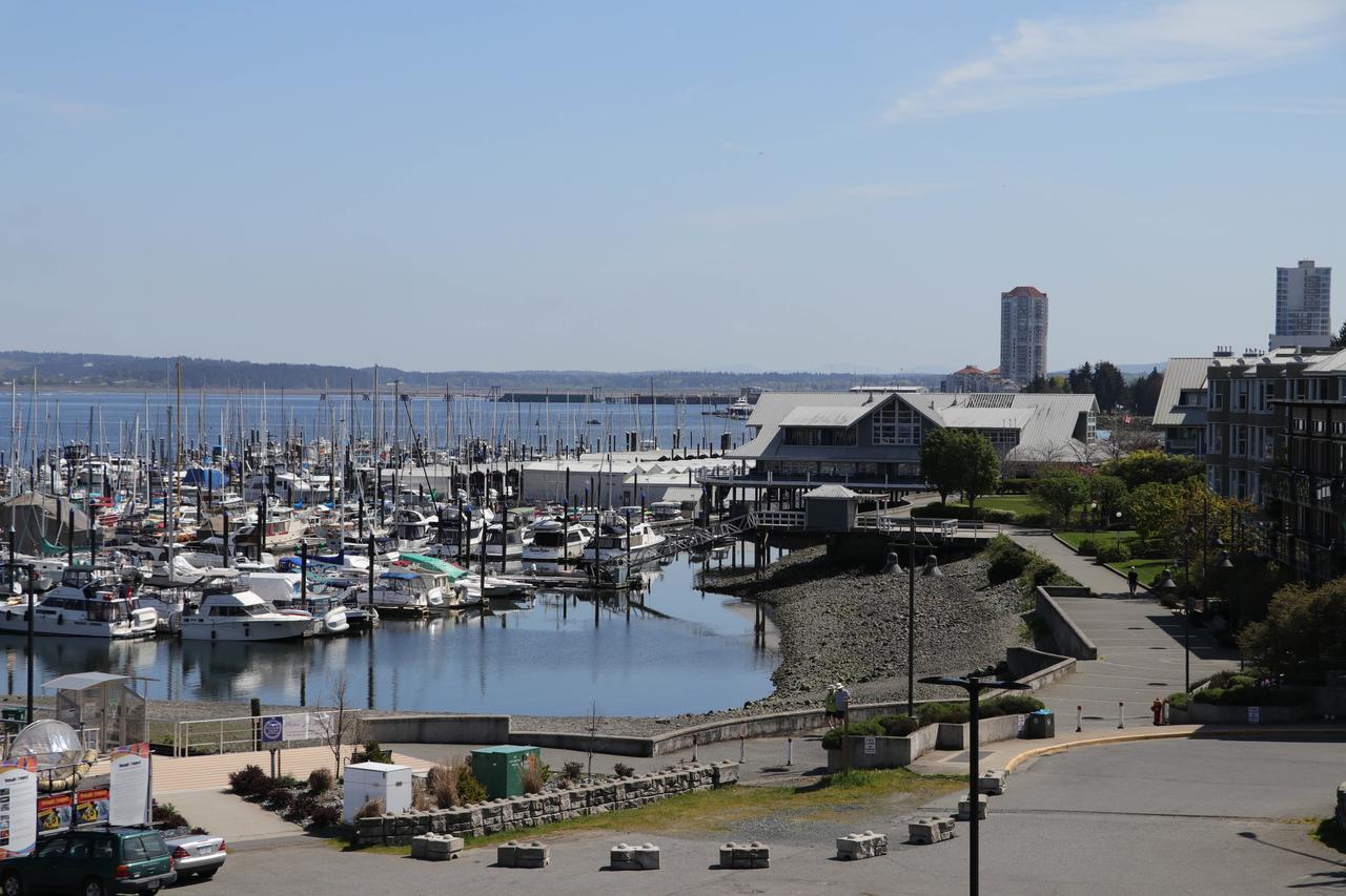 The Waterfront Suites And Marina Nanaimo Exterior foto